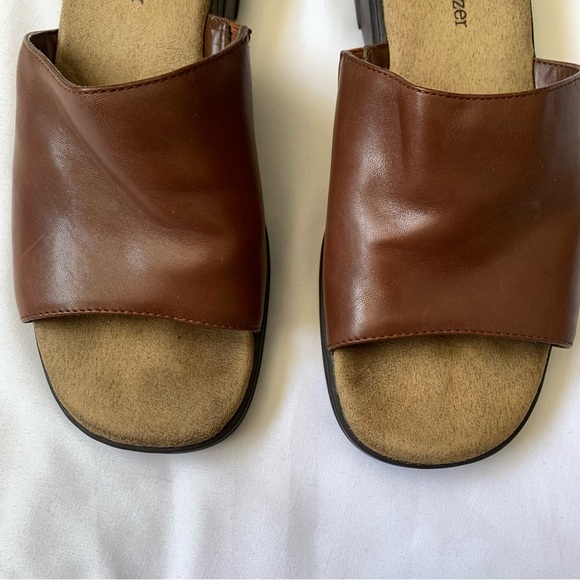 Naturalizer Leather Sandals - Picture 5 of 7